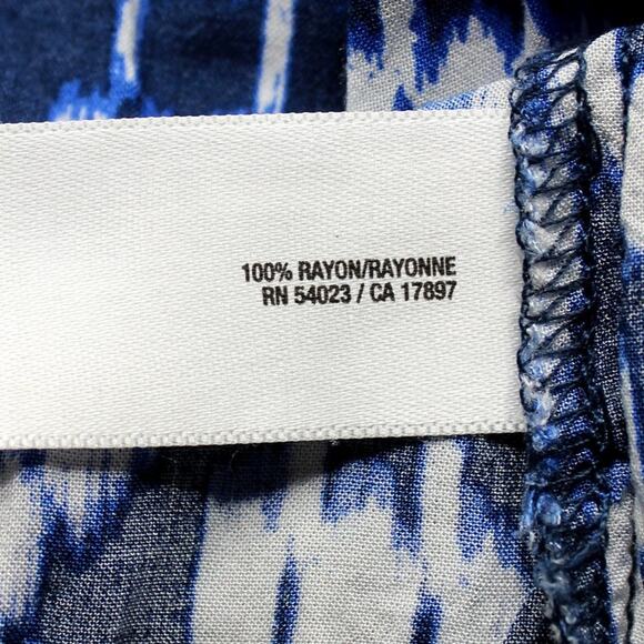 Old Navy Patterned High Neck Lightweight Sleeveless Top Size M - Picture 8 of 10